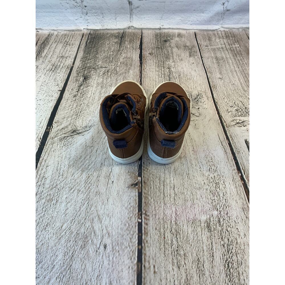 CAT & JACK Boy’s Mateo High Top Sneakers / Size: 5 - Picture 3 of 10